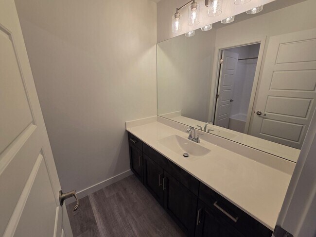 Building Photo - 1471 E White Desert Dr