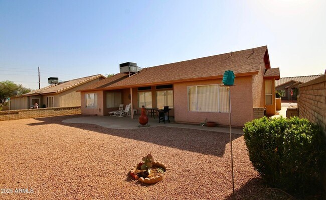 Building Photo - 6973 S Oakmont Dr