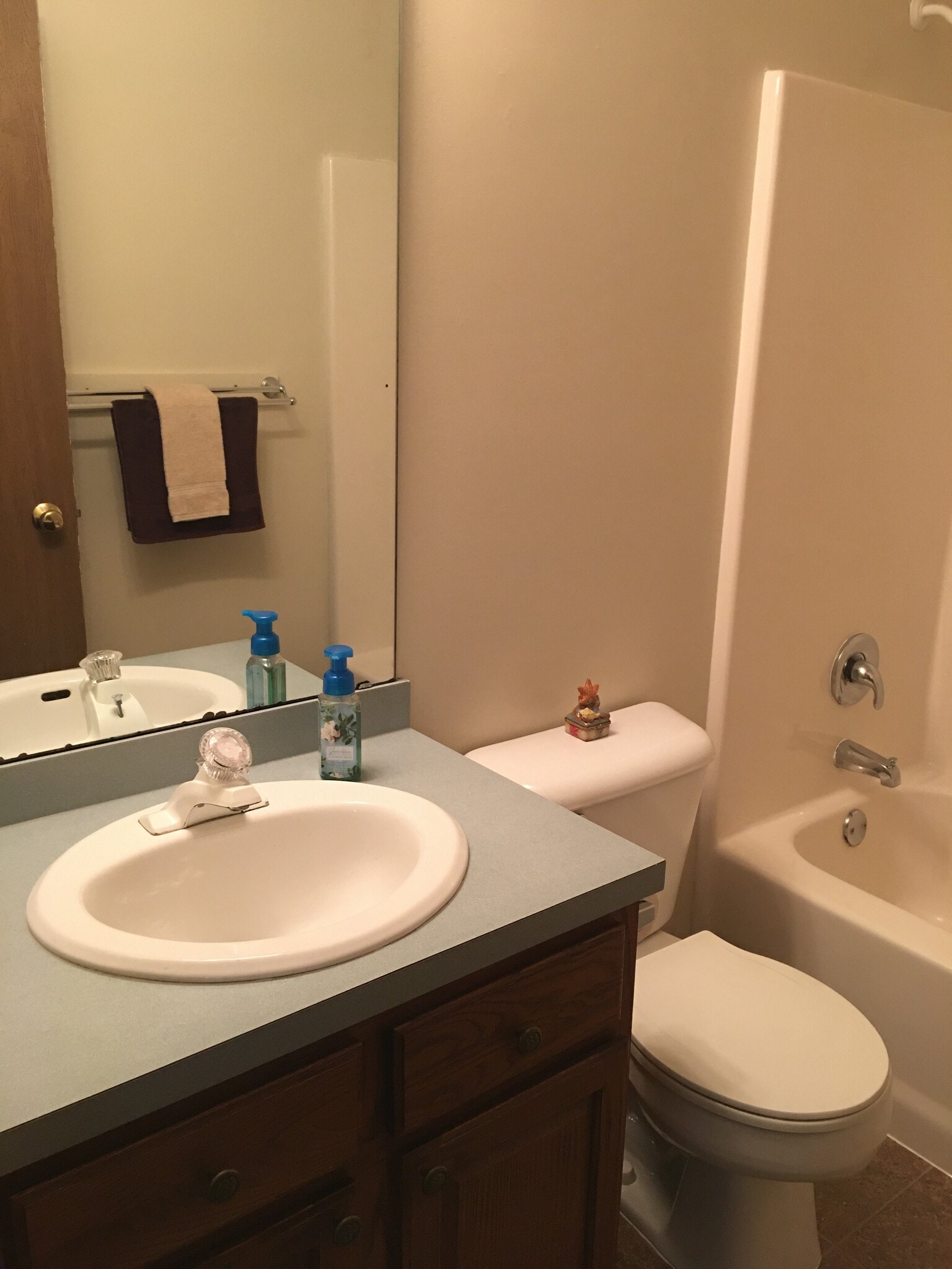 Bathroom - 334 Oakdale Cir