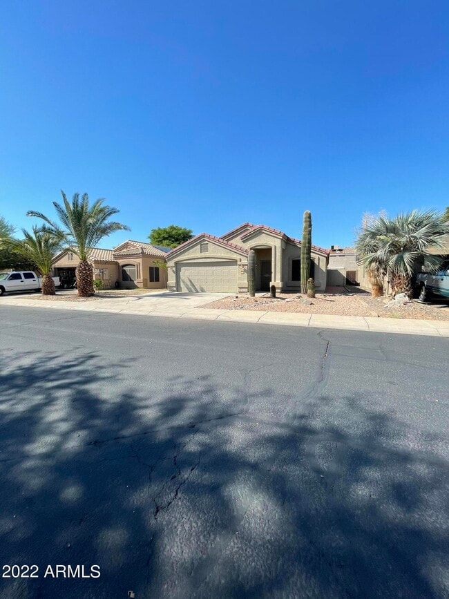 Building Photo - 13002 W Hearn Rd