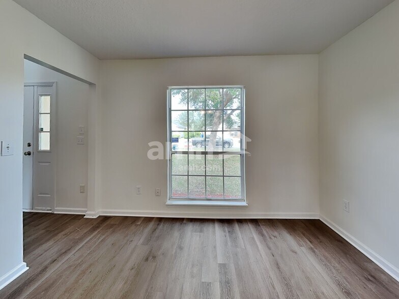 Building Photo - 14070 Eagle Feathers Dr