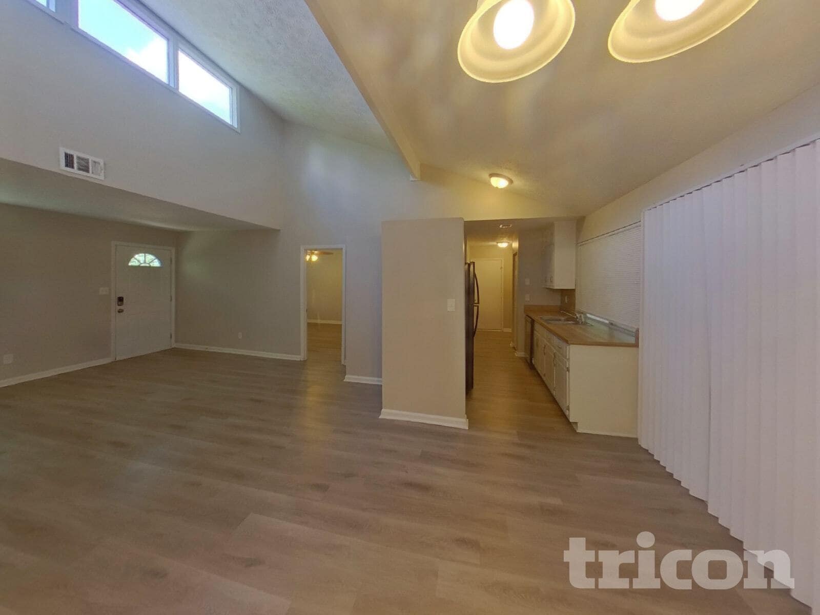 Building Photo - 3224 Creekwood Dr