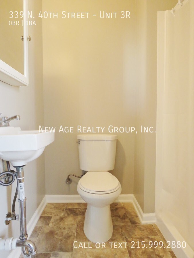 Building Photo - 339 N 40th St