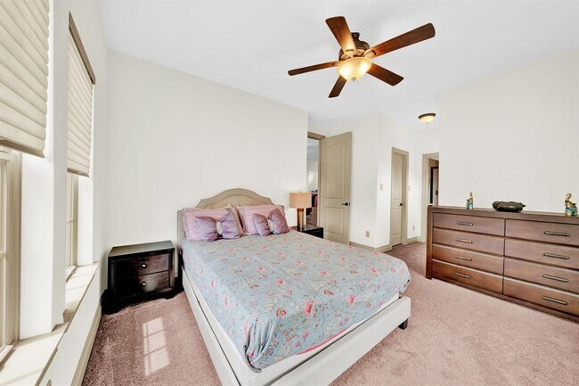 Building Photo - 26006 Carolina Cherry Ct
