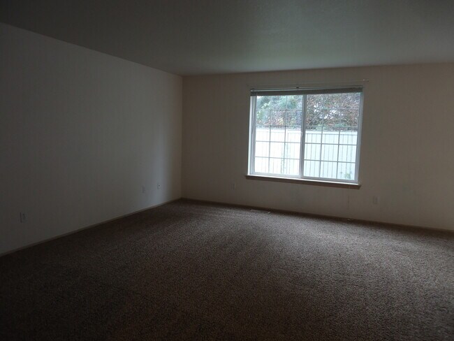 Building Photo - 15331-15331 Berry Valley Rd SE