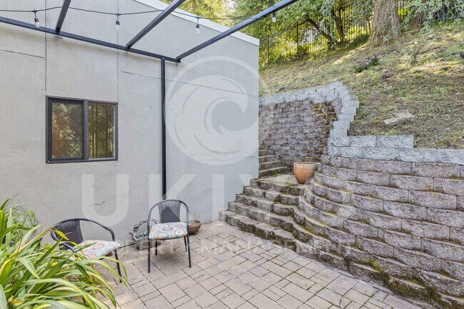 Building Photo - 6588 Longwalk Dr
