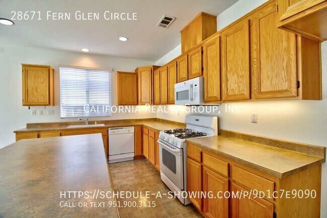 Building Photo - 28671 Fern Glen Cir