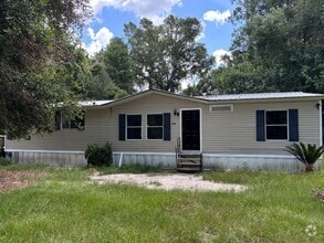 Building Photo - Newly remodeled 3 bed 2 bath with patio