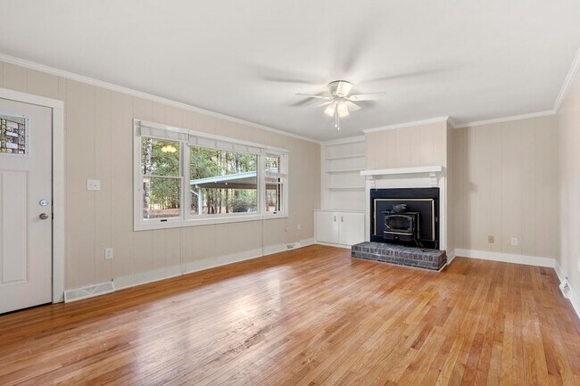 Building Photo - 298 Summerset Ln