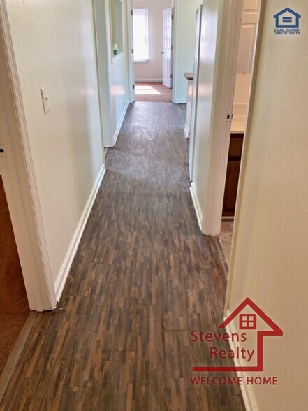 Building Photo - 540 McQuade Cir