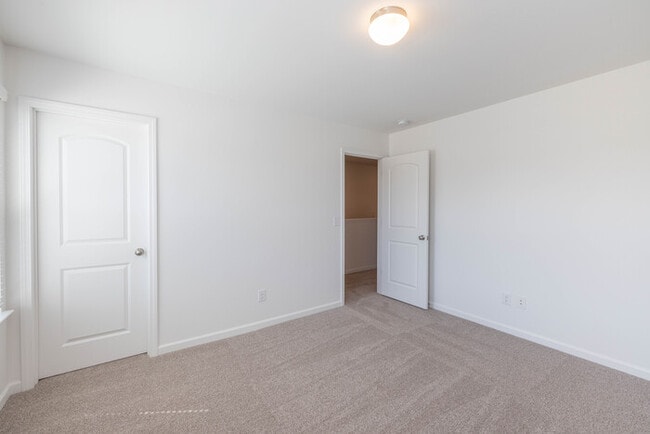 Building Photo - 4BD/2.5 House in the Stonebridge Fairways Community - AVAILABLE MAY 2026