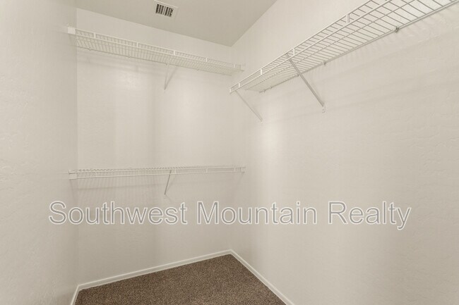 Building Photo - 4136 E Sierrita Rd