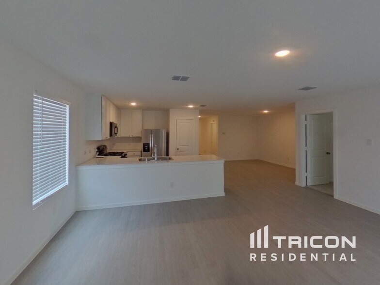 Building Photo - 1612 Lercara Ln