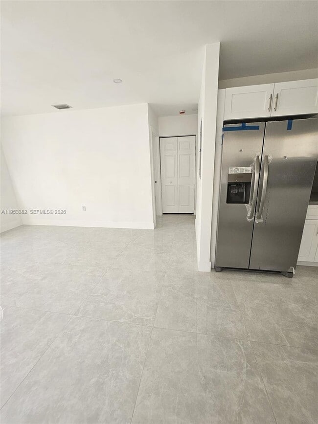 Building Photo - 2488 SW 6th Ct