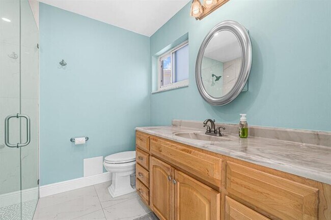 Building Photo - 330 S Golf Blvd