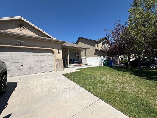 Building Photo - 12894 Cactus Berry Dr