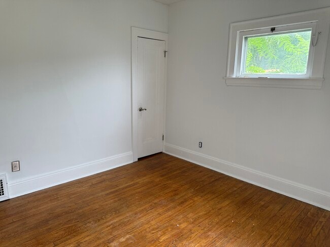 Building Photo - 2302 Ogontz Ave