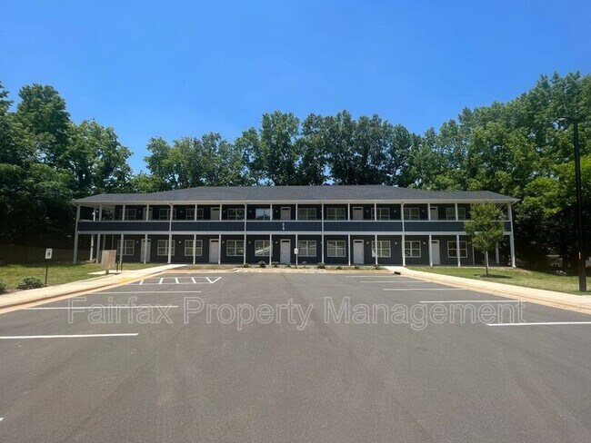 Primary Photo - 518 Boone St