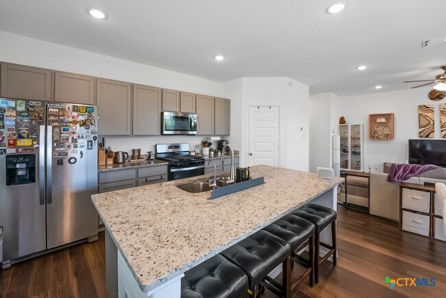Building Photo - 5726 Hematite Rim