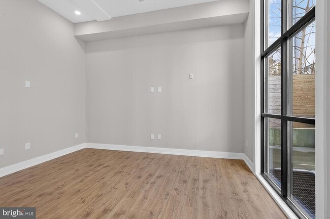 Building Photo - 2034 N Front St