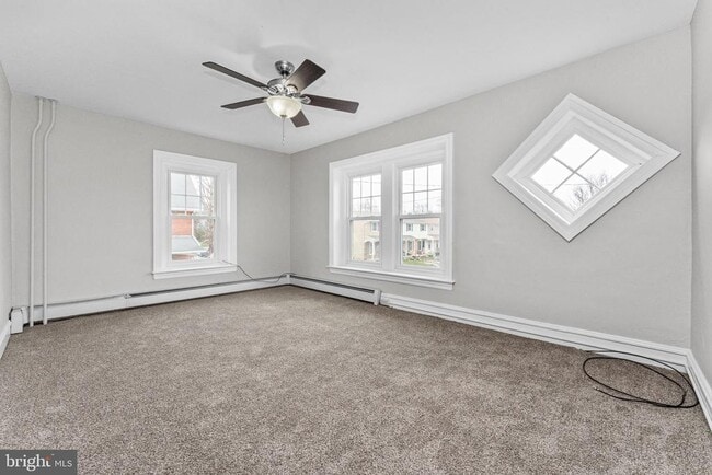 Building Photo - 255 Noble St