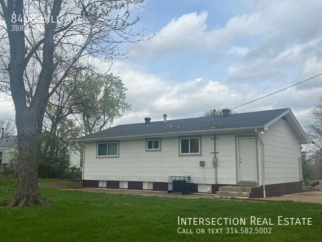 Building Photo - 8408 Hill Ave