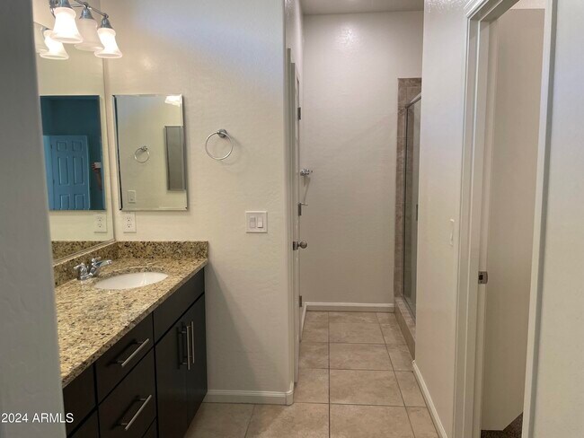 Building Photo - 3822 E Desert Broom Dr