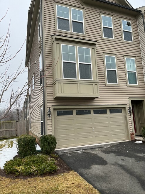 Building Photo - 9035 Connor House Rd