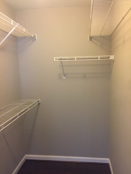 Building Photo - 43 Windbluff Ct