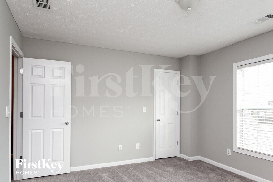 Building Photo - 85 Natalie Ct