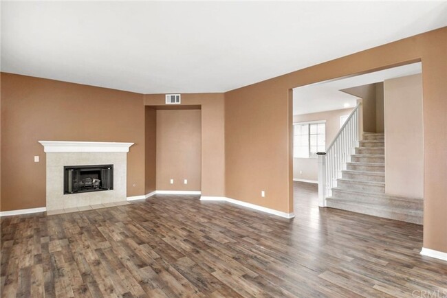 Building Photo - Spacious San Jacinto Home!