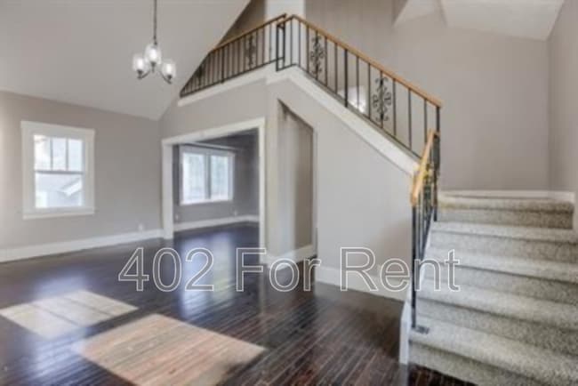Building Photo - 4332 Fowler Ave
