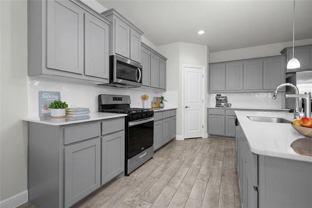 Building Photo - 16032 Farringdon St