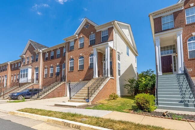 Building Photo - 43122 Shadow Terrace