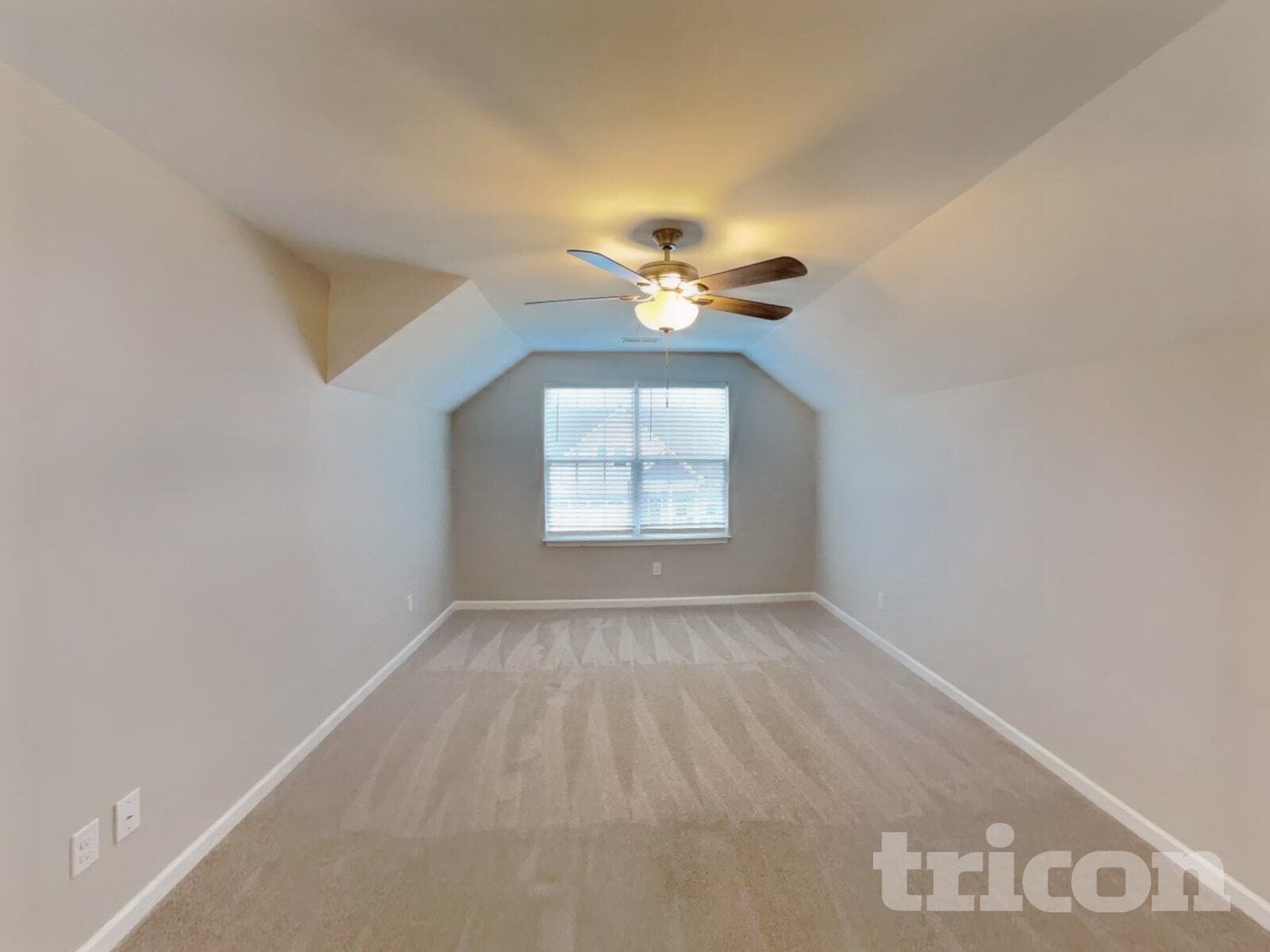 Building Photo - 319 Wyburn Pl