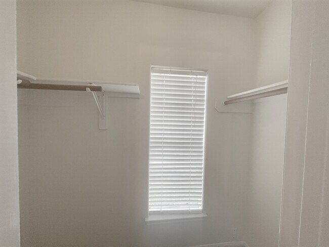 Building Photo - 18807 Harbor Key Cir