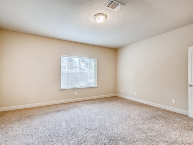 Building Photo - 12619 Quarter J