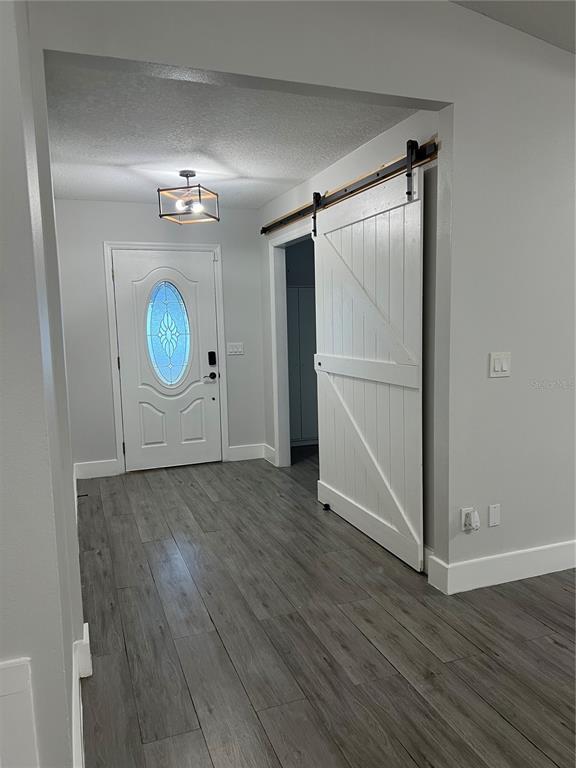 Building Photo - 7118 Caloosa Ct