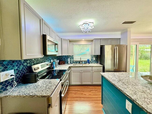 Building Photo - 3957 Wahoo Dr SE