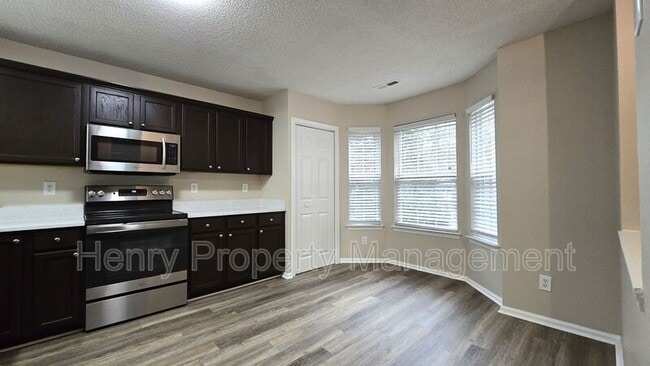 Building Photo - 310 Virens Dr