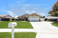 Building Photo - 33777 Northview Ln