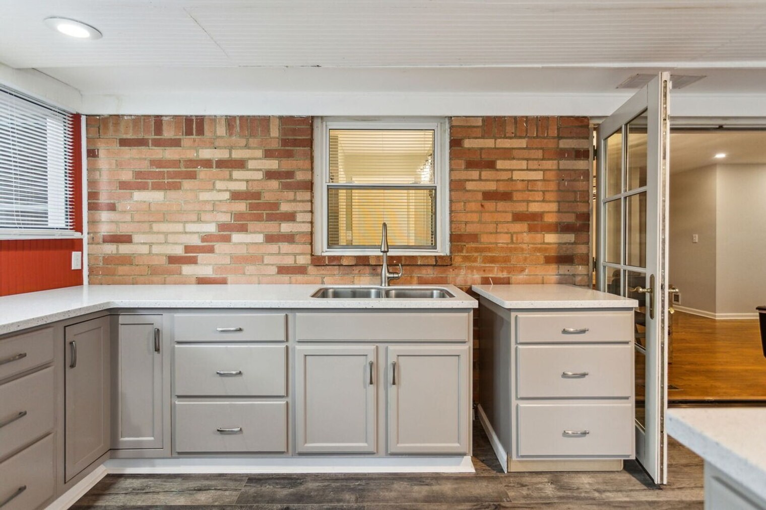 Building Photo - 425 Plantation Rd SW