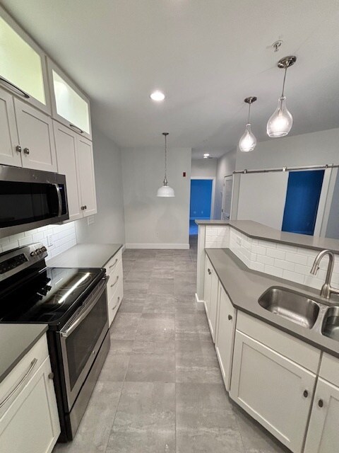 Kitchen and dining area - 45 Sycamore Ave