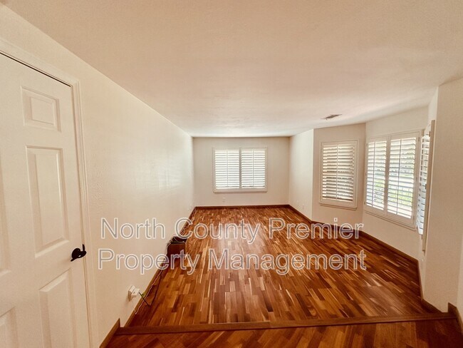 Building Photo - 7067 Llama St