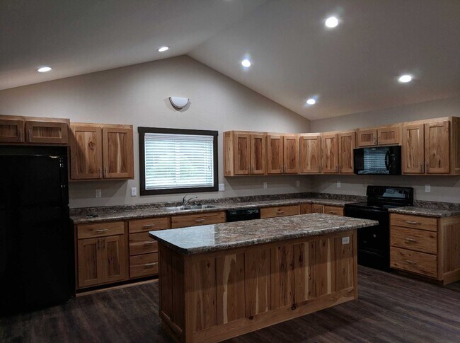 Building Photo - 11374 Emmons St