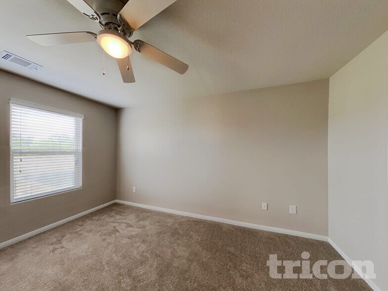 Building Photo - 10115 Dawson Hill Lane