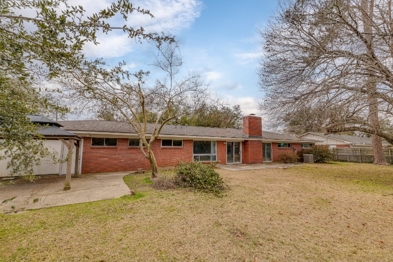 Building Photo - 2310 Whitney Dr