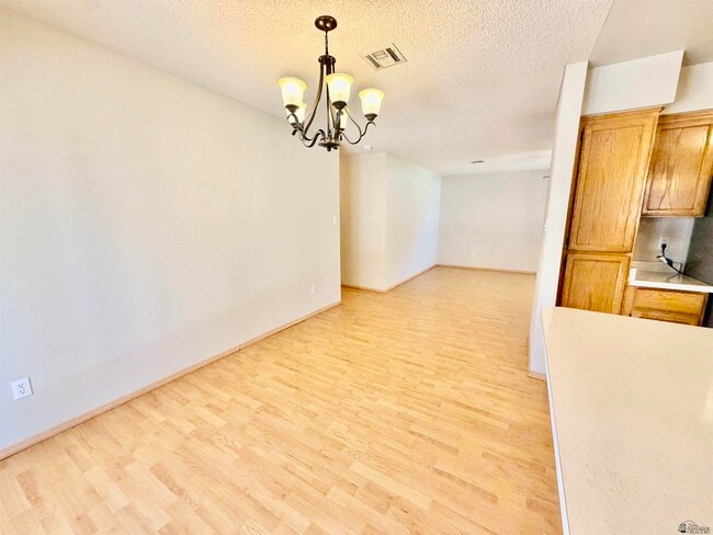 Building Photo - 2783 W 29th Ln