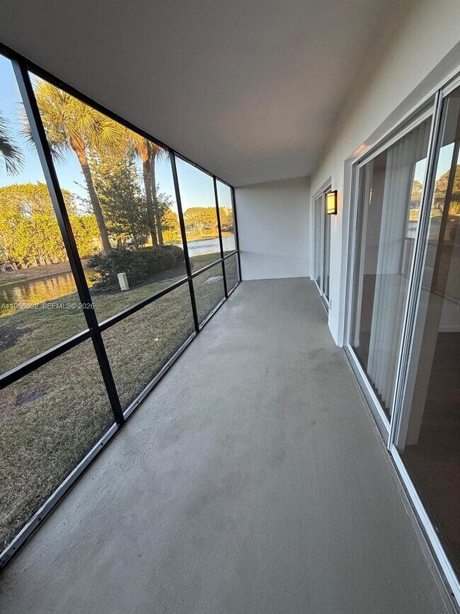 Building Photo - 400 Waterway Dr S