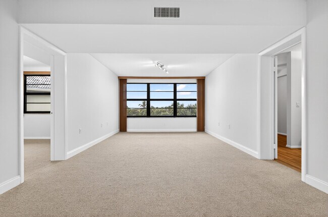 Building Photo - 3507 Village Blvd